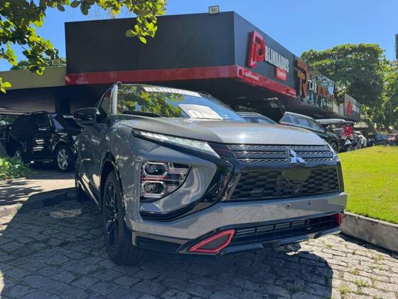 MITSUBISHI ECLIPSE CROSS 1.5 MIVEC TURBO GASOLINA HPE BLACK CVT MITSUBISHI ECLIPSE CROSS 1.5 MIVEC TURBO GASOLINA HPE BLACK CVT